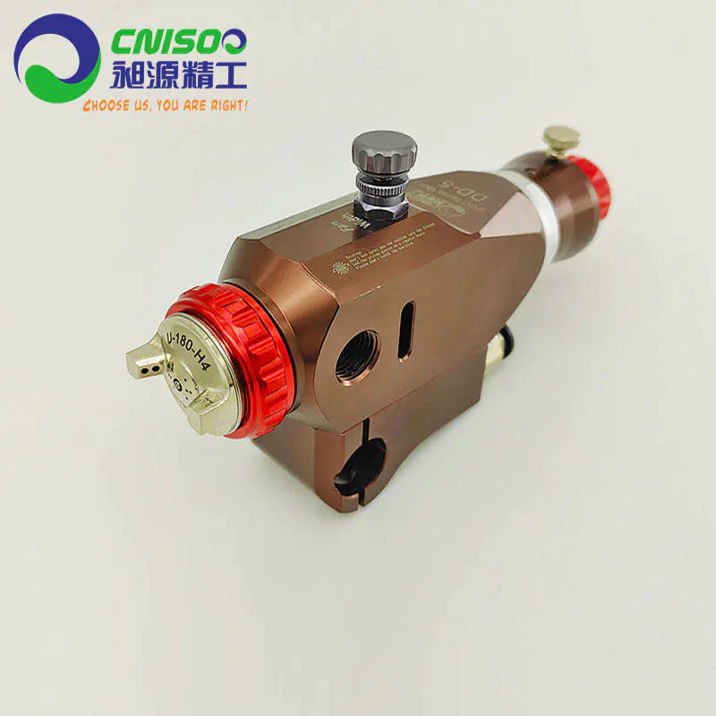 Low-pressure, high-atomization, internally controlled, environmentally friendly spray gun